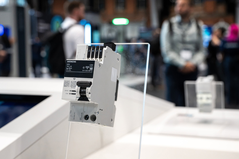 Siemens-unveils-ultra-fast-electronic-circuit-protection-device Siemens-unveils-ultra-fast-electronic-circuit-protection-device